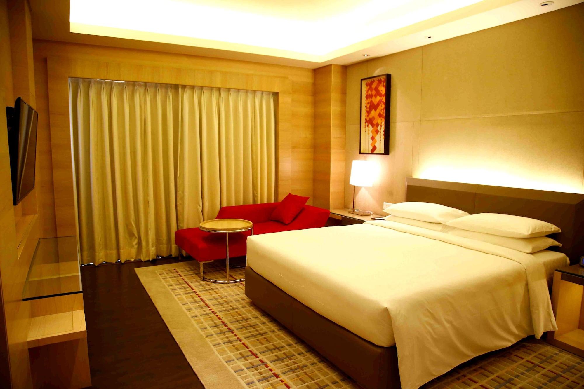 Hyatt Regency Hotel 5*