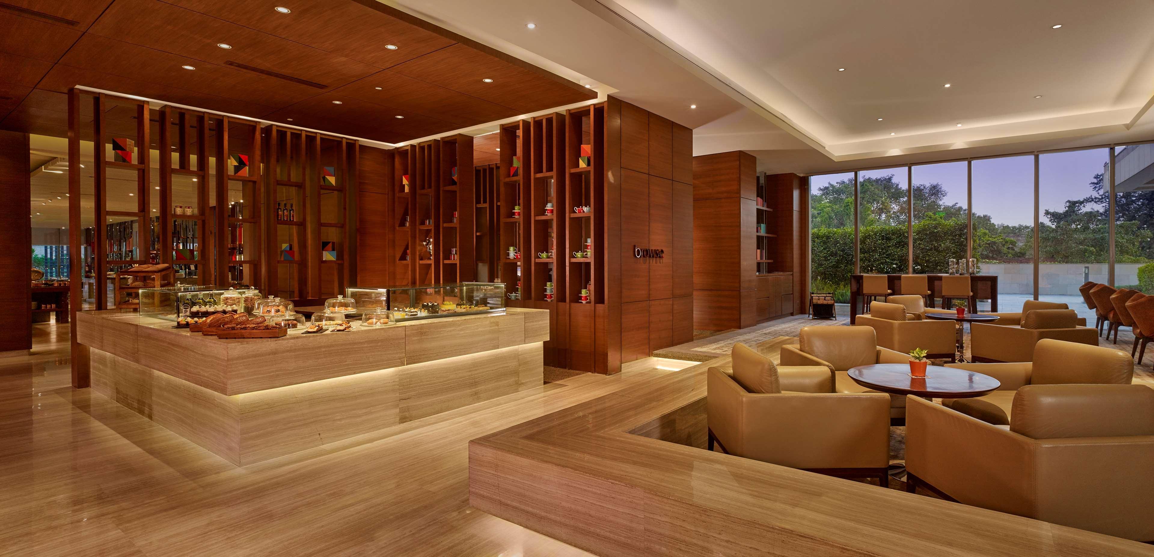 Hyatt Regency Hotel 5*