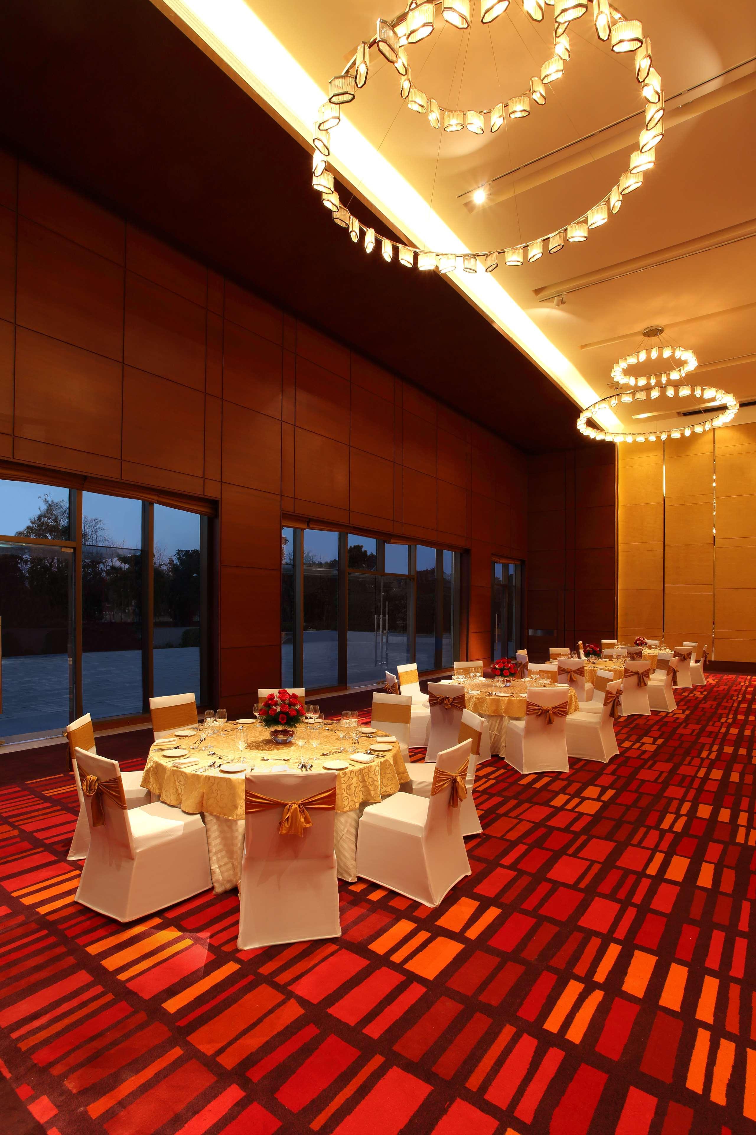 Hyatt Regency Hotel 5*