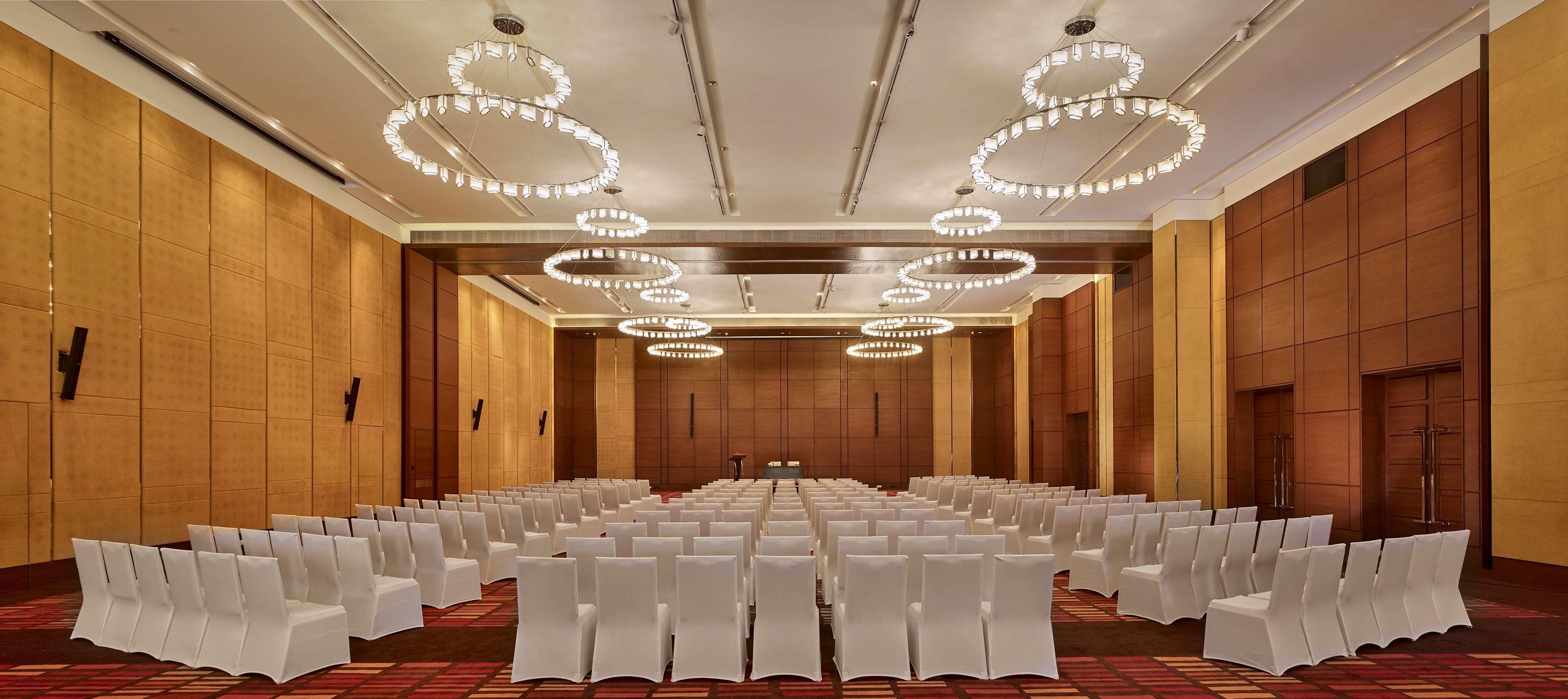 Hyatt Regency 5*
