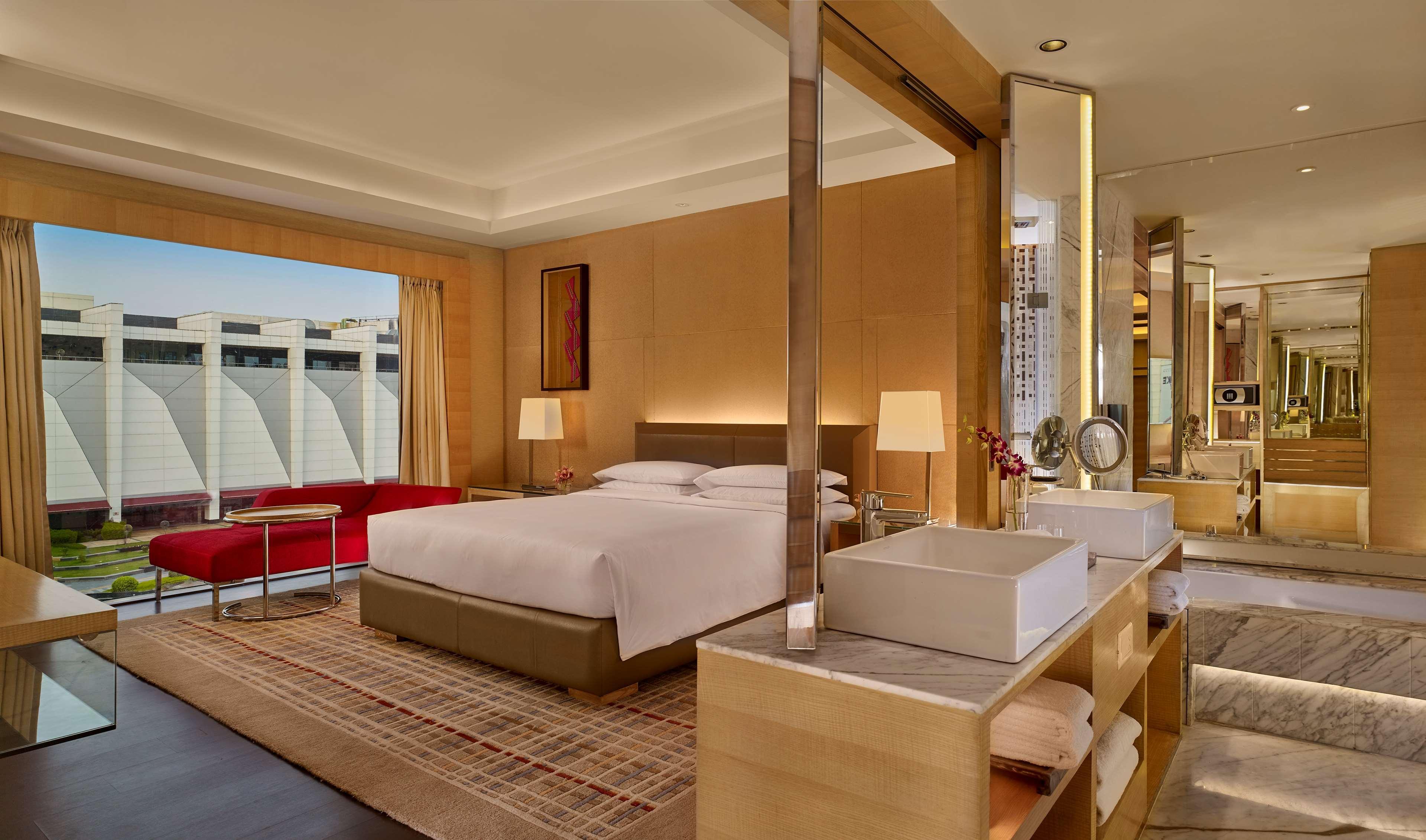 Hyatt Regency 5*